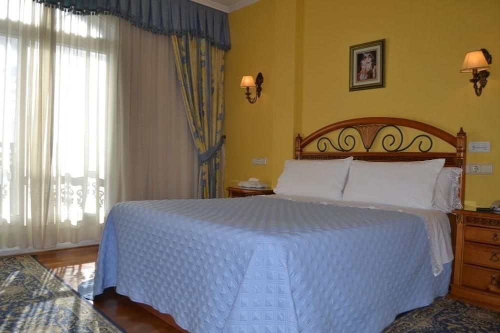 Hotel Playa Compostela Vilagarcia de Arousa Exterior photo