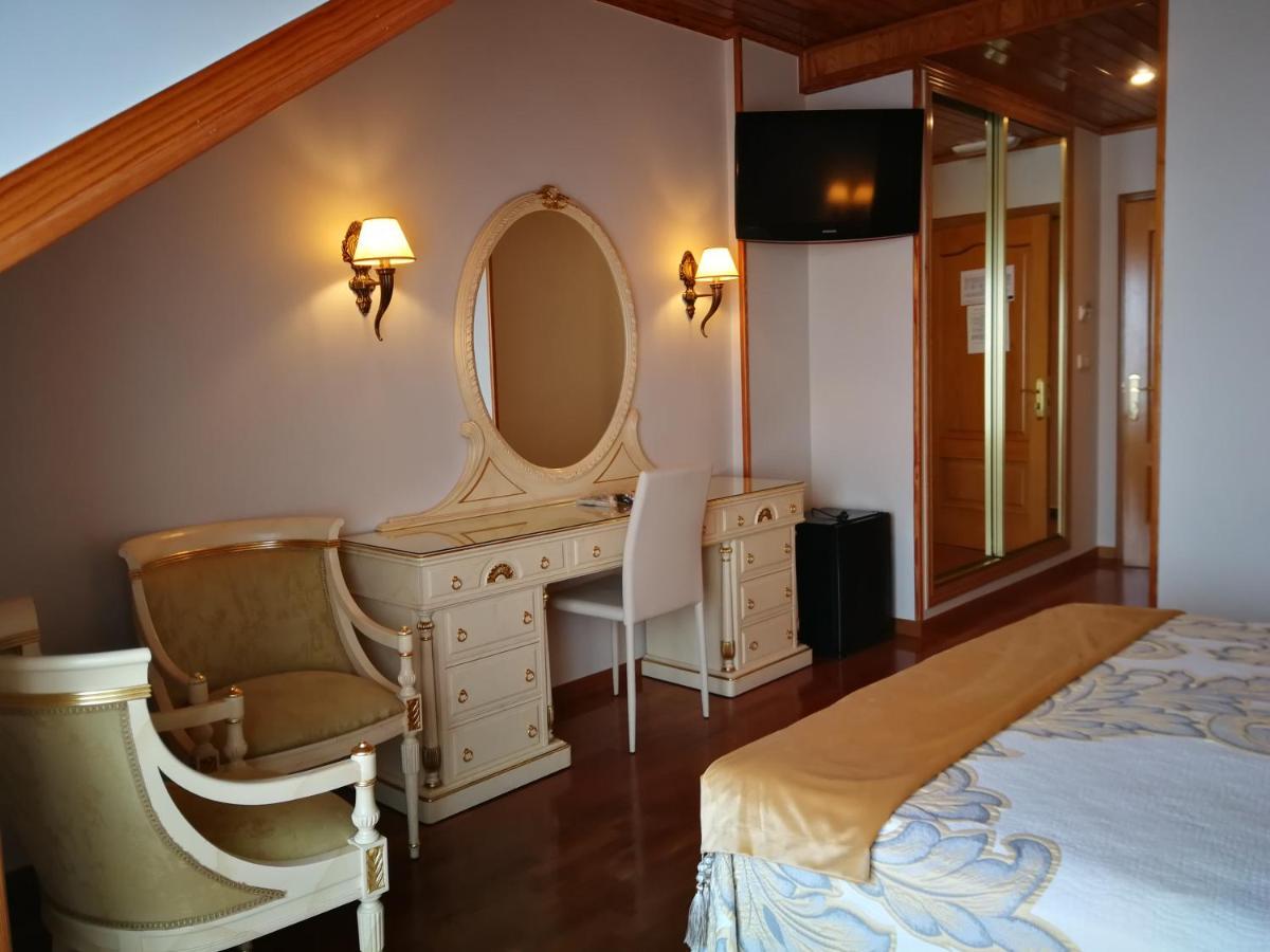 Hotel Playa Compostela Vilagarcia de Arousa Exterior photo
