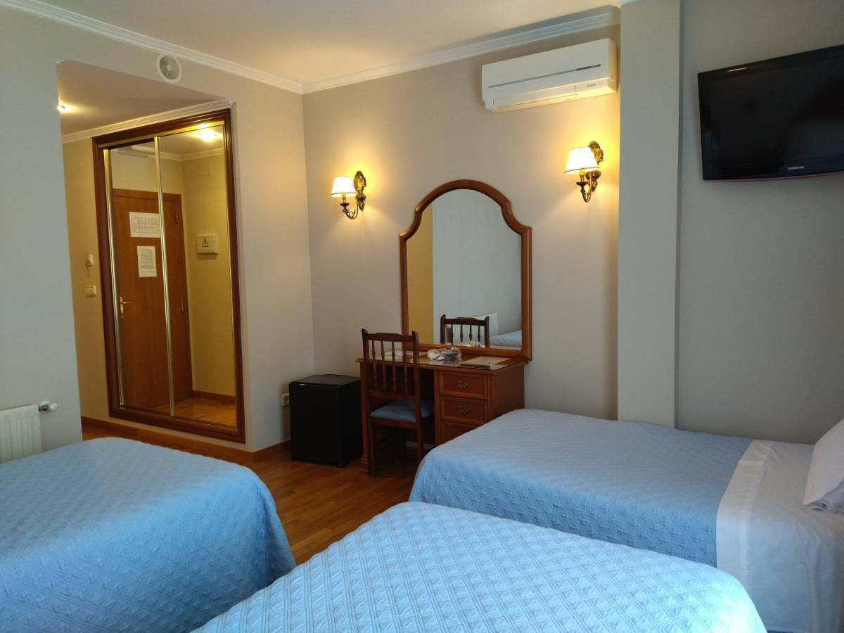 Hotel Playa Compostela Vilagarcia de Arousa Exterior photo