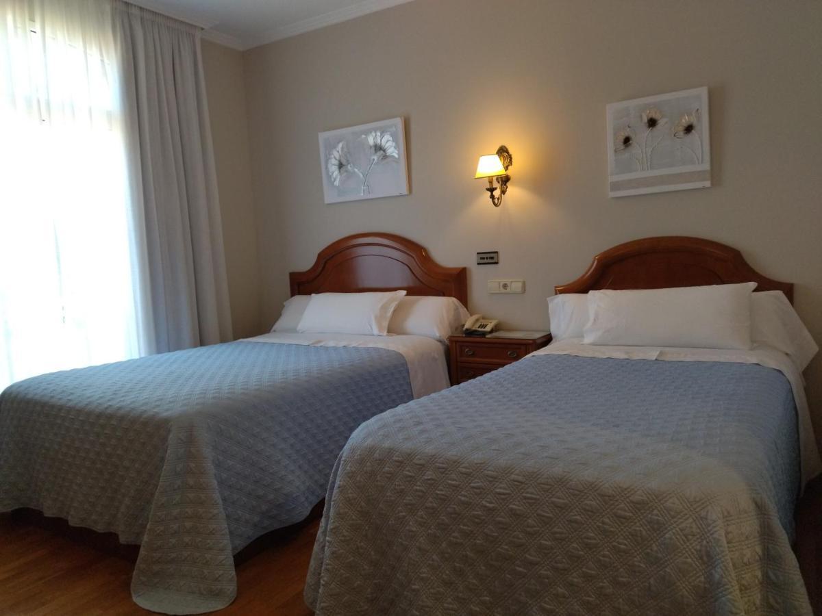 Hotel Playa Compostela Vilagarcia de Arousa Exterior photo
