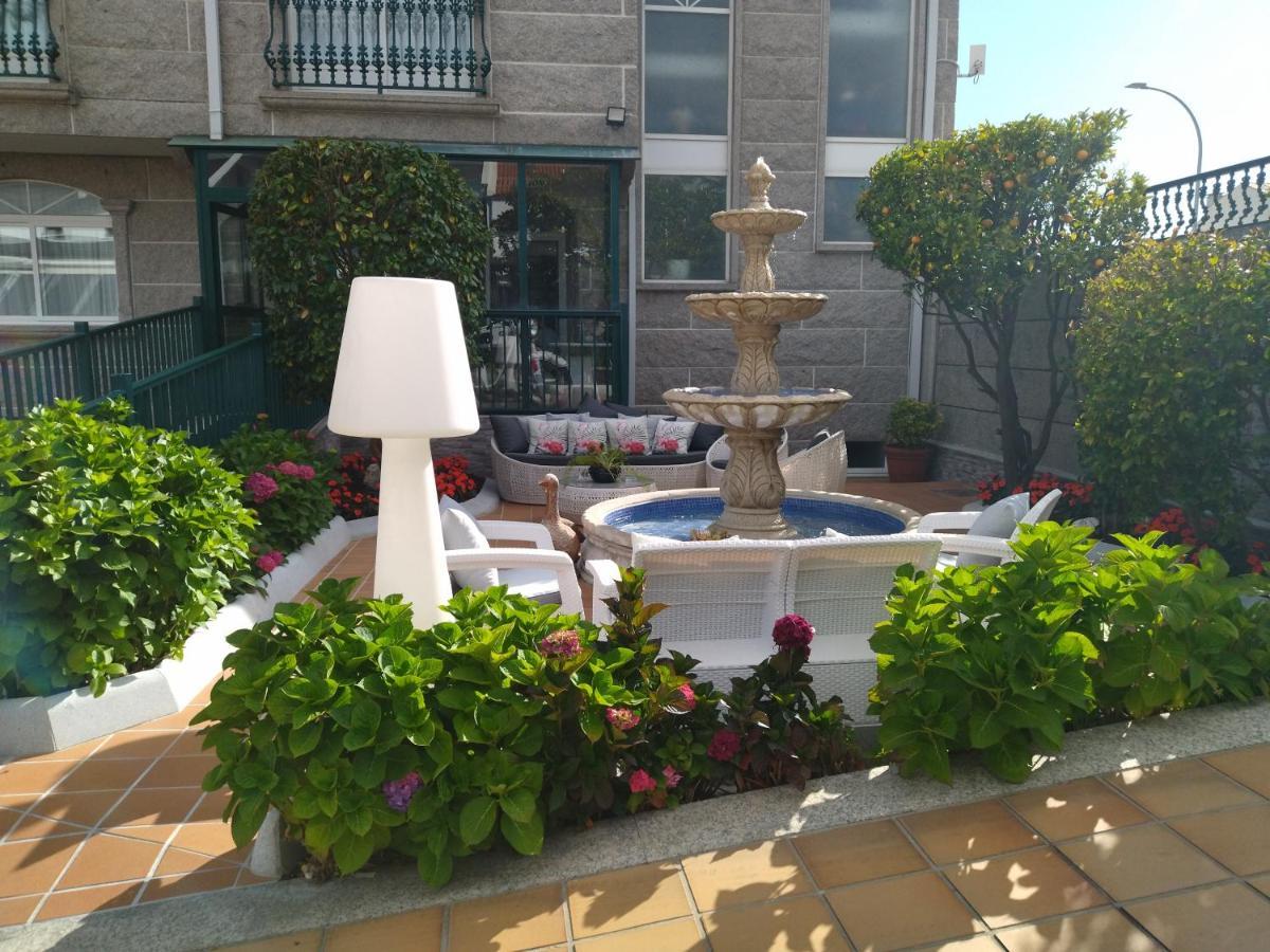 Hotel Playa Compostela Vilagarcia de Arousa Exterior photo