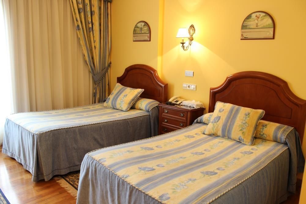 Hotel Playa Compostela Vilagarcia de Arousa Exterior photo