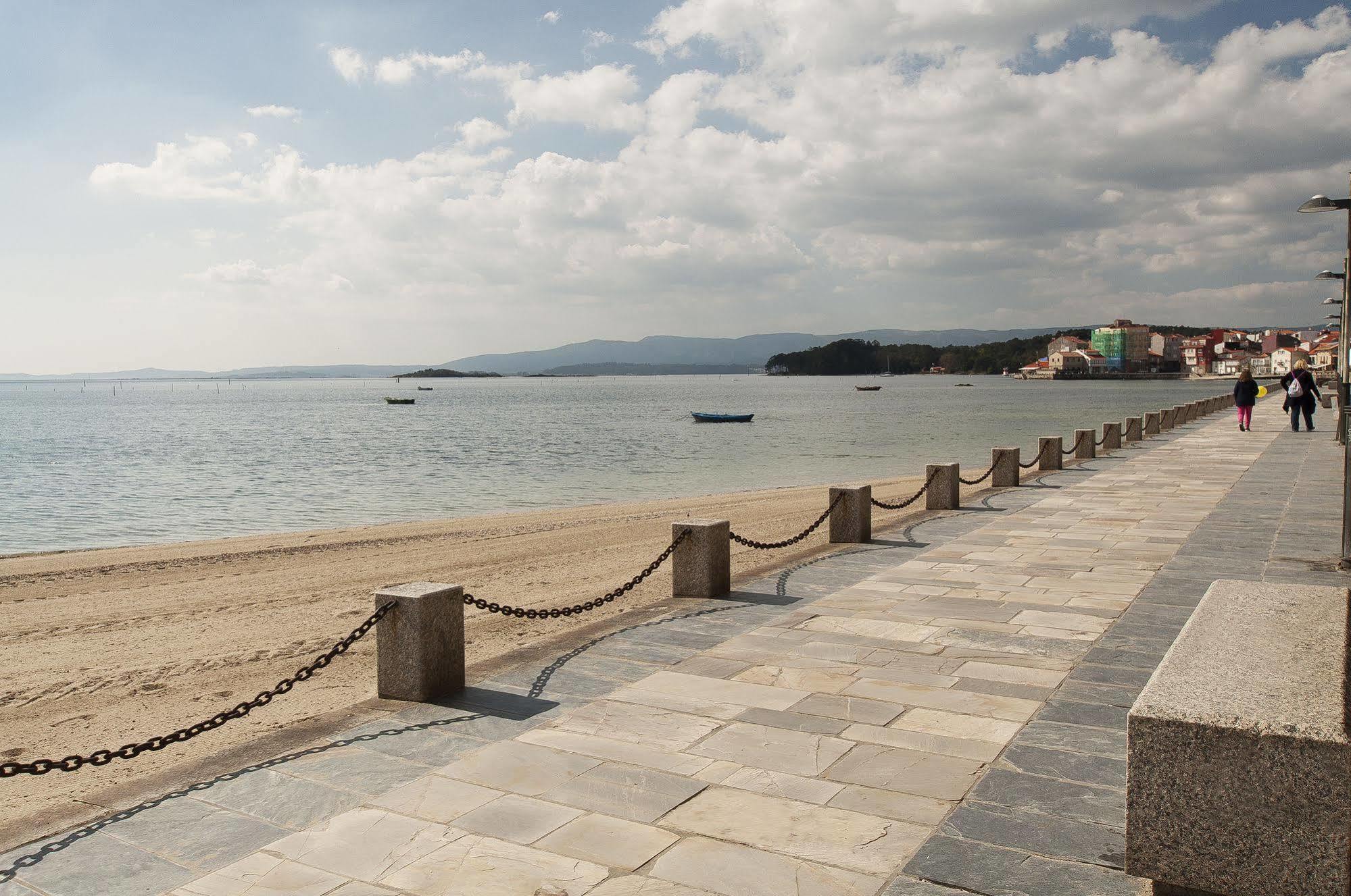 Hotel Playa Compostela Vilagarcia de Arousa Exterior photo
