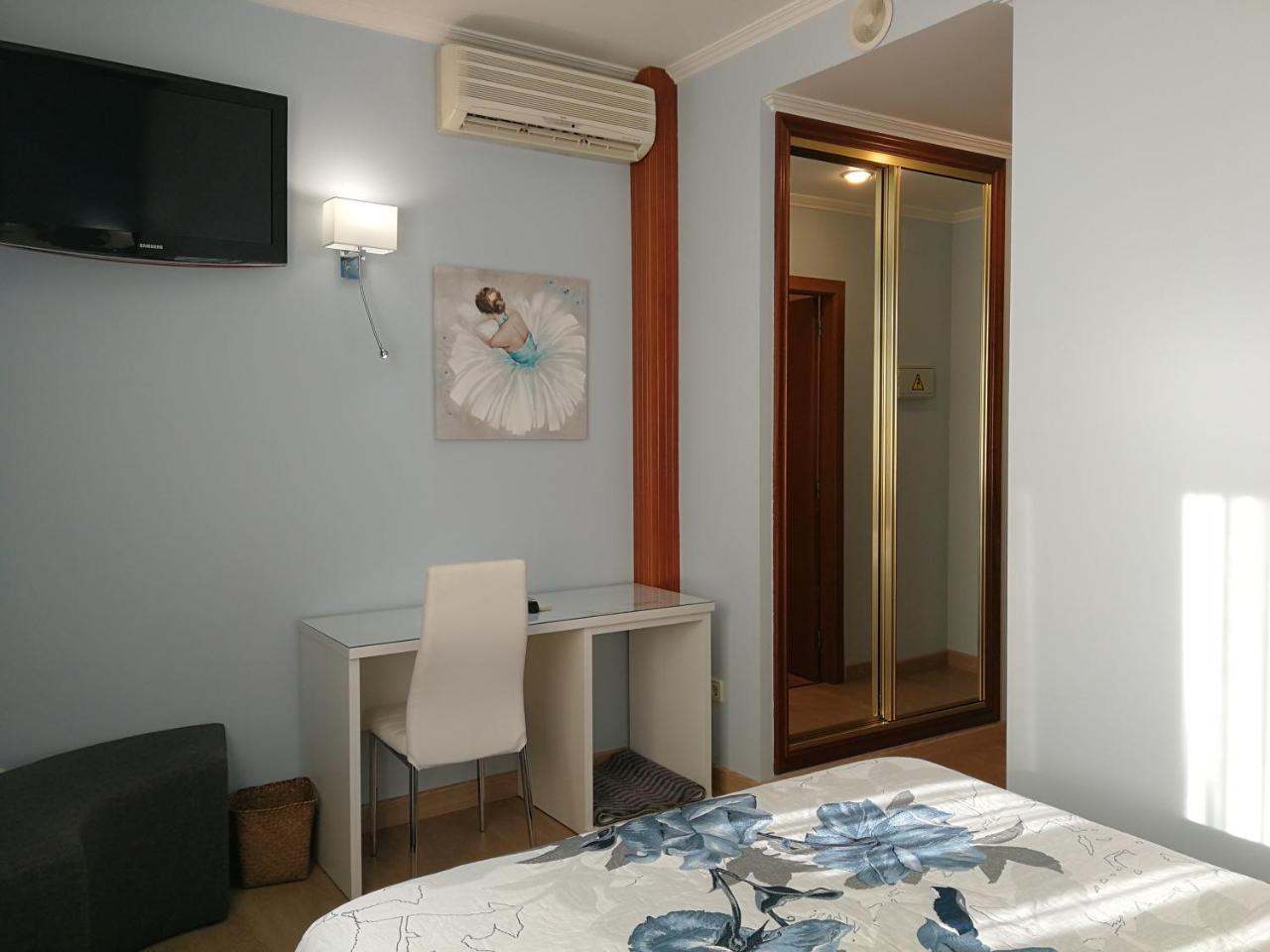 Hotel Playa Compostela Vilagarcia de Arousa Exterior photo